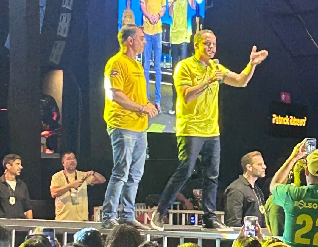 PAZOLINI E FLÁVIO BOLSONARO 3