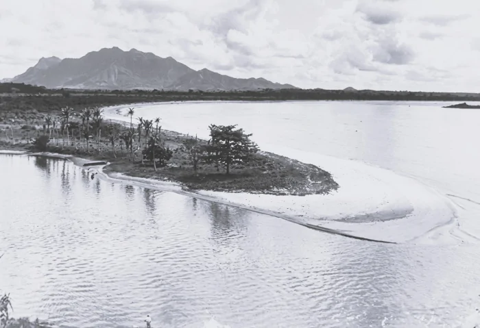 Nova orla: conheça a história do Canal de Camburi