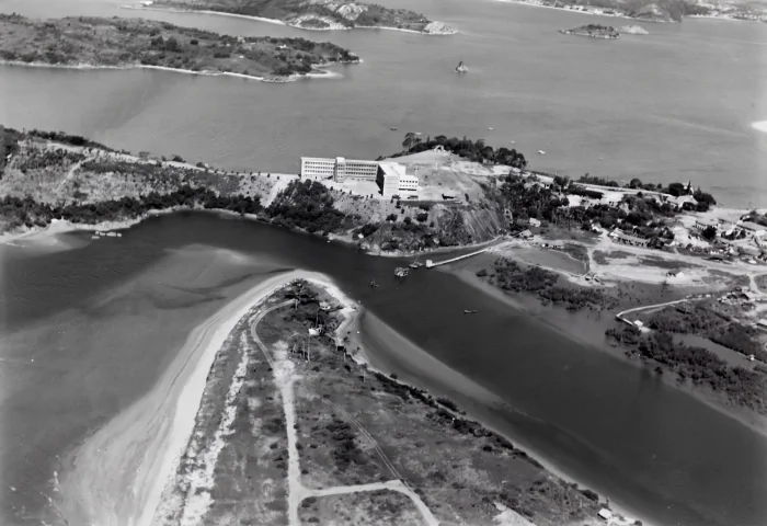 Nova orla: conheça a história do Canal de Camburi