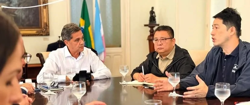Ricardo com japoneses