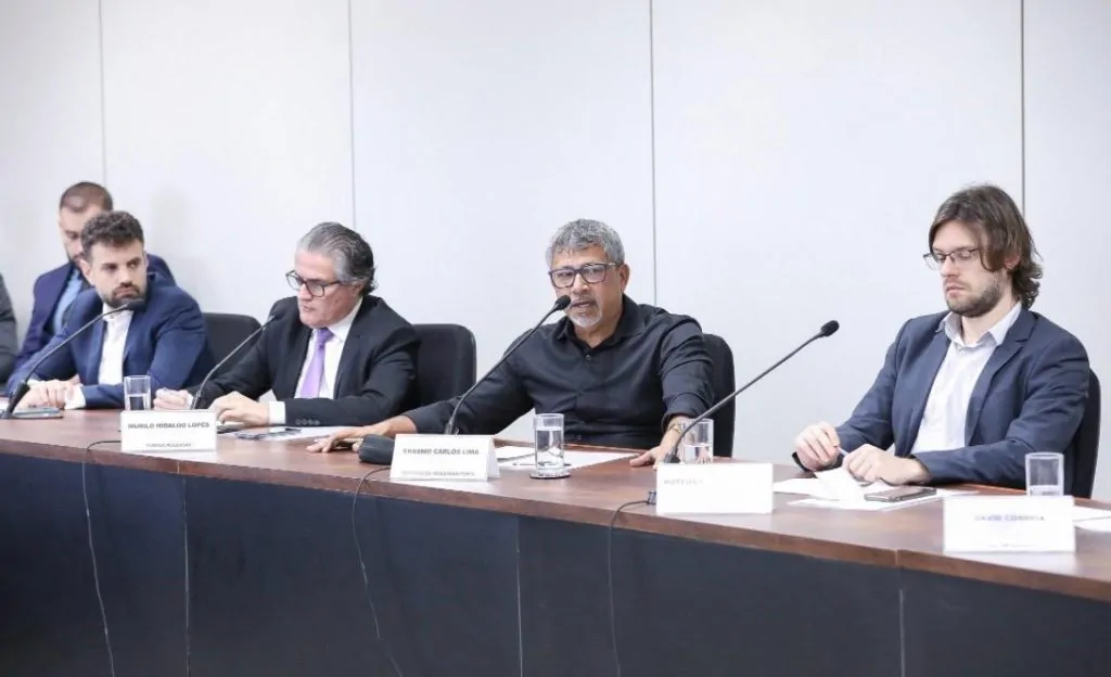 Eleições 2026: instituto capixaba debate pesquisas eleitorais no TSE
