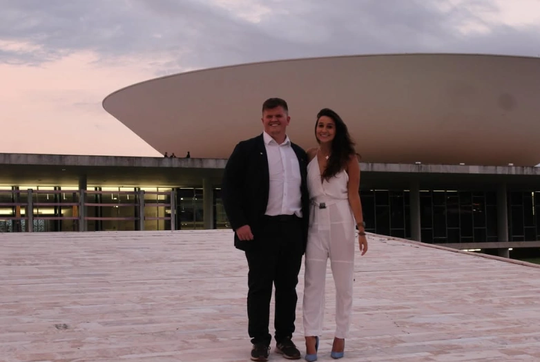Quem é Indi Lunar, capixaba que está esperando segundo filho de Fred Bruno