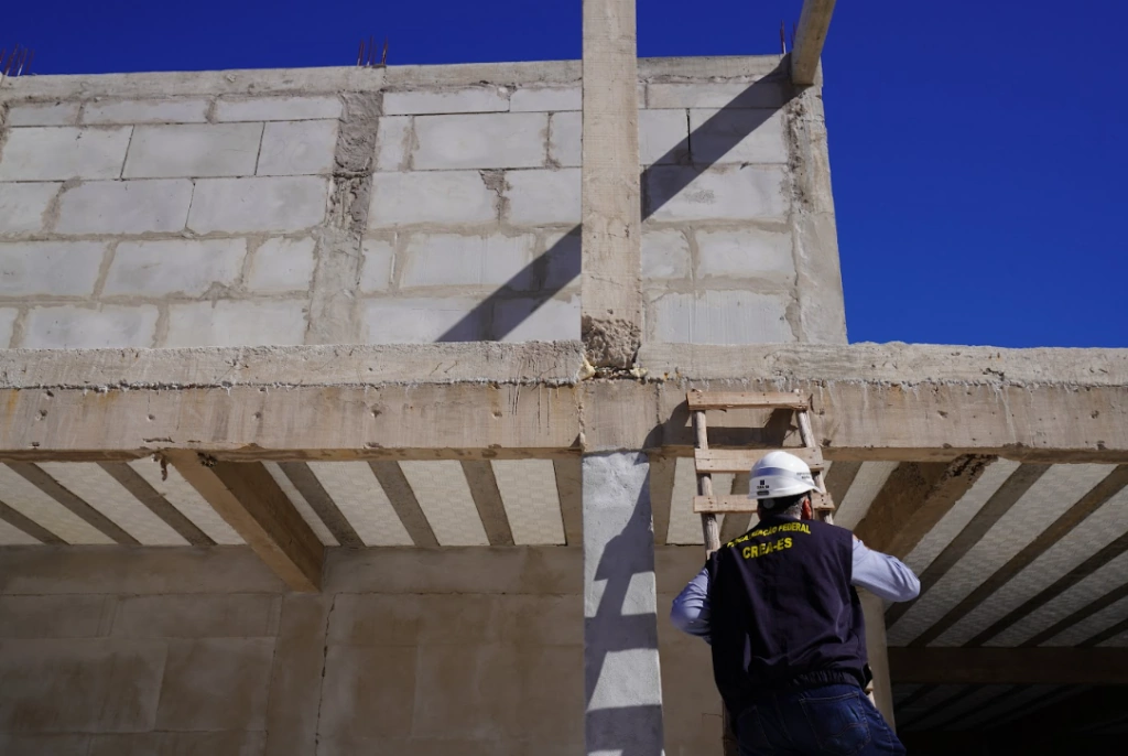 Crea-ES aponta falhas em obra e recomenda interdição de rua em Terra Vermelha