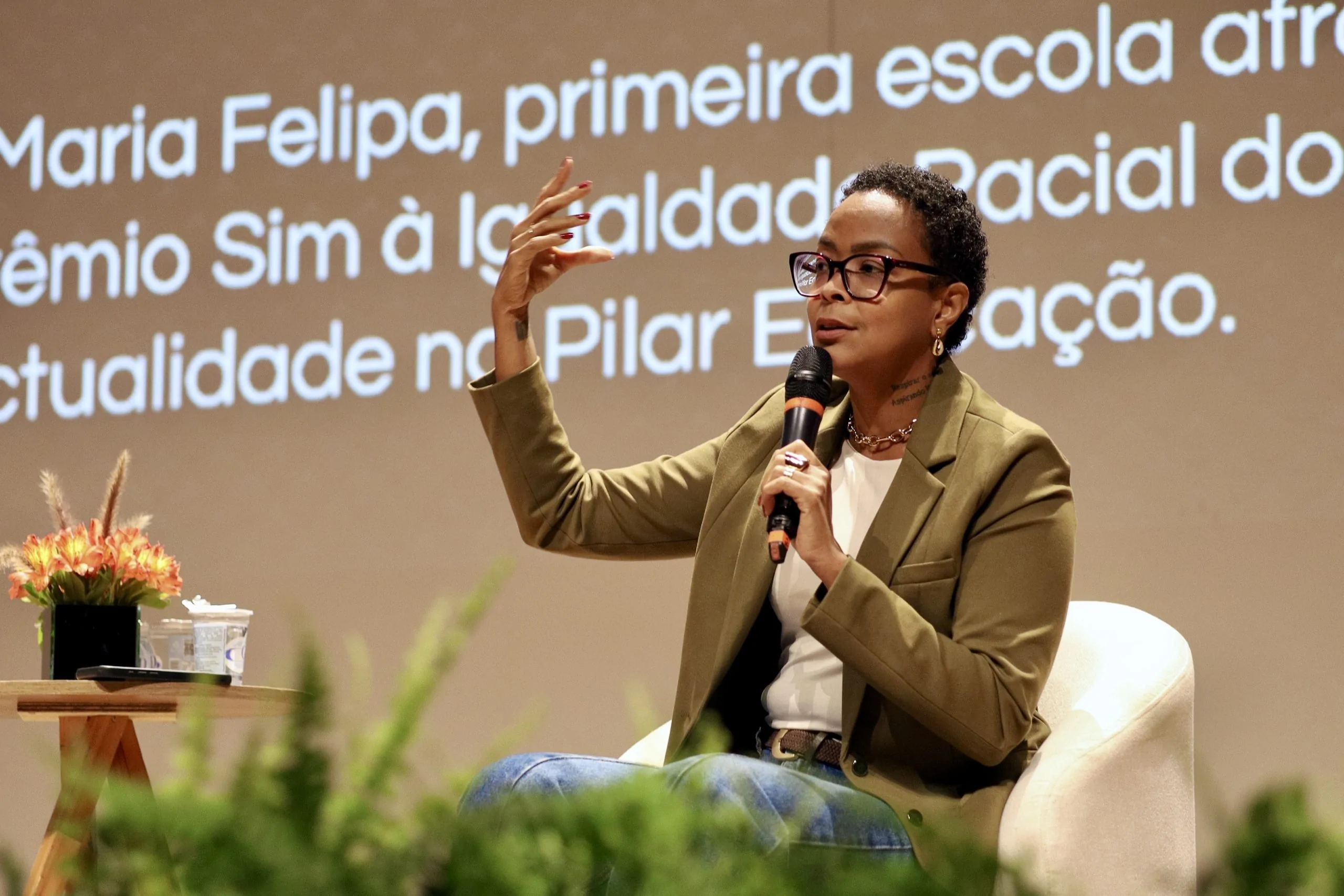 Com palestras de Bárbara Carine e Gustavo Forde, Sesc-ES lança Núcleo de Formação Social dedicado à formação continuada de projetos sociais Com palestras de Bárbara Carine e Gustavo Forde, Sesc-ES lança Núcleo de Formação Social dedicado à formação continuada de projetos sociais