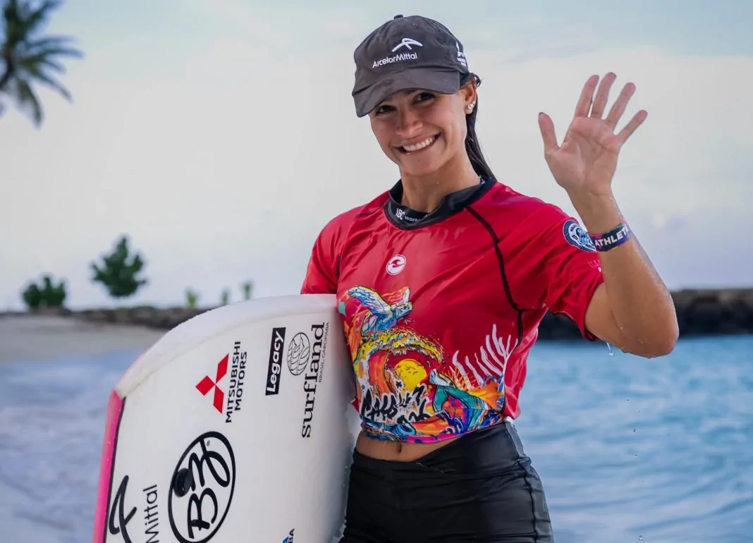 Capixaba Luna Hardman chega á semifinal da etapa das Malvinas no Circuito Mundial — Foto: Reprodução