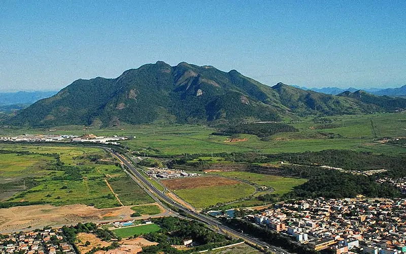 Turismo na Serra: a cidade com histórias, trilhas e mar... muito além dos números