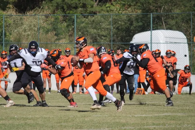 Tritões é superado pelo Macaé Oilers, mas mantém viva chance de classificação