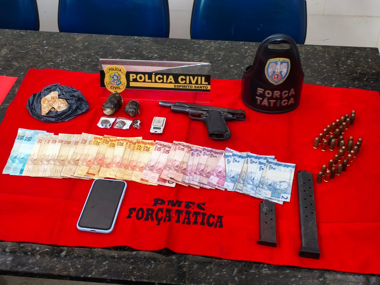 Suspeito joga drogas pela janela e acaba preso em Itapemirim - QTU Questões do Universo