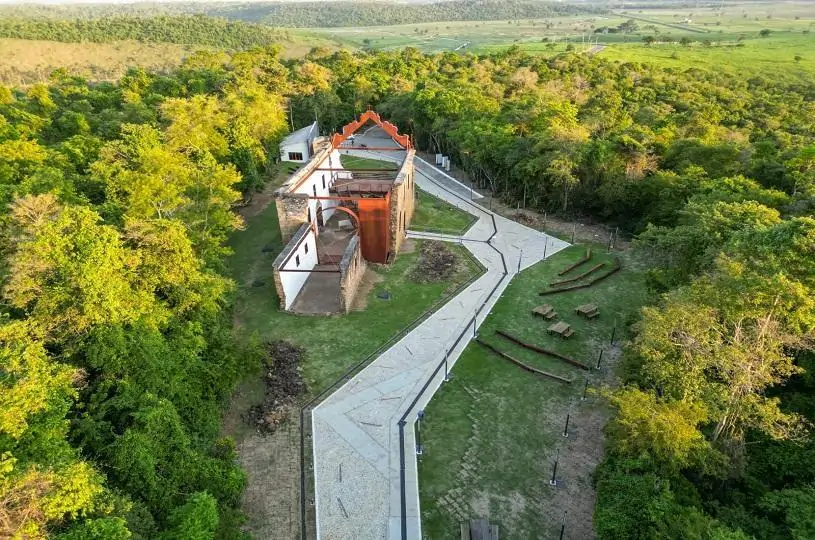 Turismo na Serra: a cidade com histórias, trilhas e mar... muito além dos números