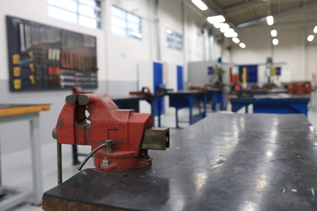 Laboratório de Metalmecânica é inaugurado no ES para qualificação profissional de capixabas