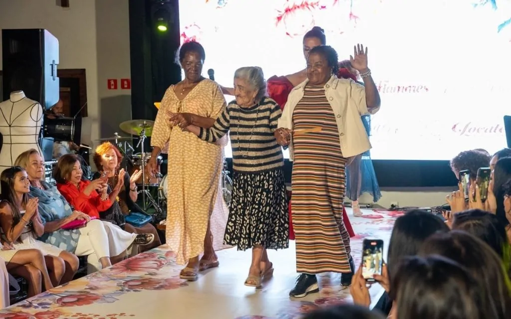 Desfile beneficente arrecada recursos para asilo em Vitória Desfile beneficente arrecada recursos para asilo em Vitória