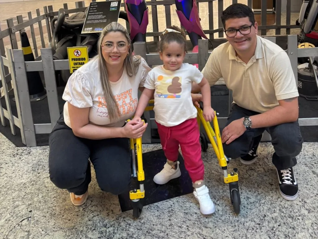 Família de Vargem Alta faz campanha para custear tratamento de menina de 4 anos Família de Vargem Alta faz campanha para custear tratamento de menina de 4 anos