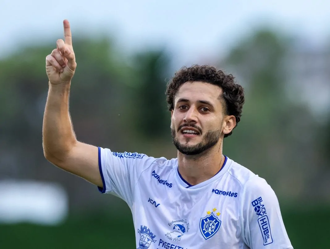 thiago-magatão Thiago Magatão, lateral esquerdo do Rio Branco-ES