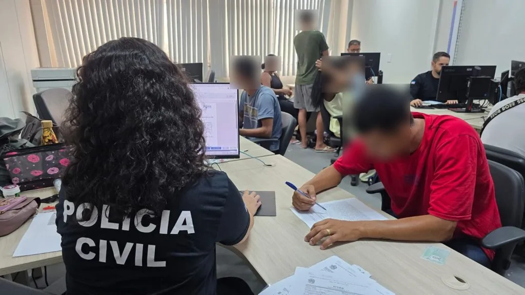 160 pessoas são notificadas para devolver celulares no ES