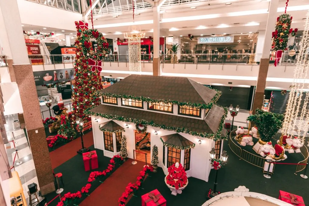 Shoppings da Grande Vitória iniciam temporada de Natal com a chegada do Papai Noel; confira as atrações