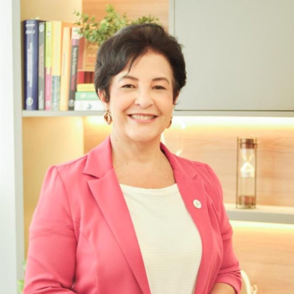 Após câncer de mama, enfermeira reforça alerta sobre prevenção