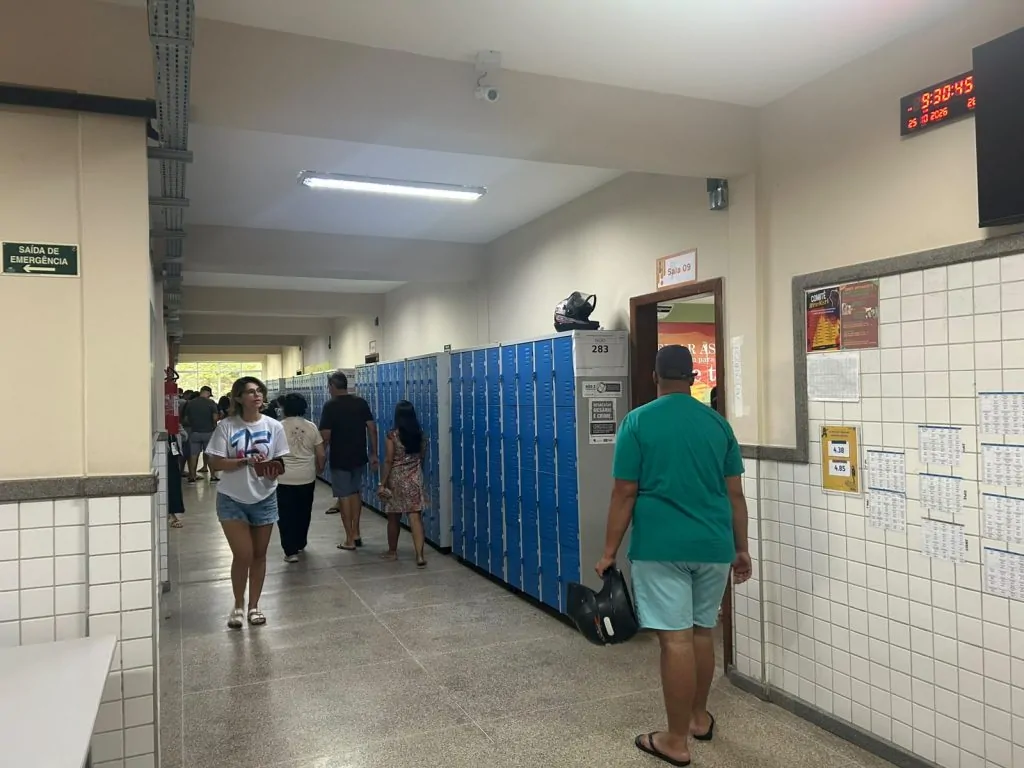 Segundo turno tem filas de até 30 minutos e votação rápida em Cariacica
