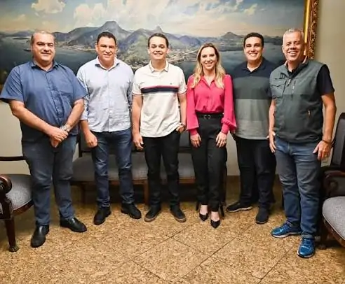 Delmaestro (sec.geral do PP), Da Vitória (presidente do PP), Pazolini, Cris, Erick (presidente do Republicanos do ES) e Evair