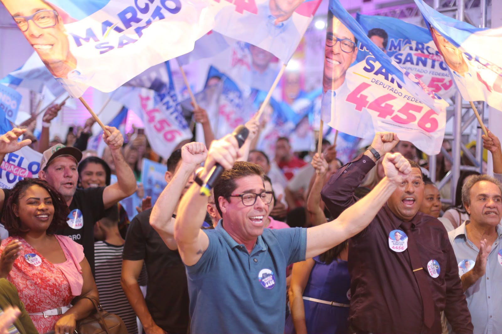Com 41 mil votos e seis mandatos, Marcelo Santos disputa vaga em Brasília em meio à renovação da bancada capixaba