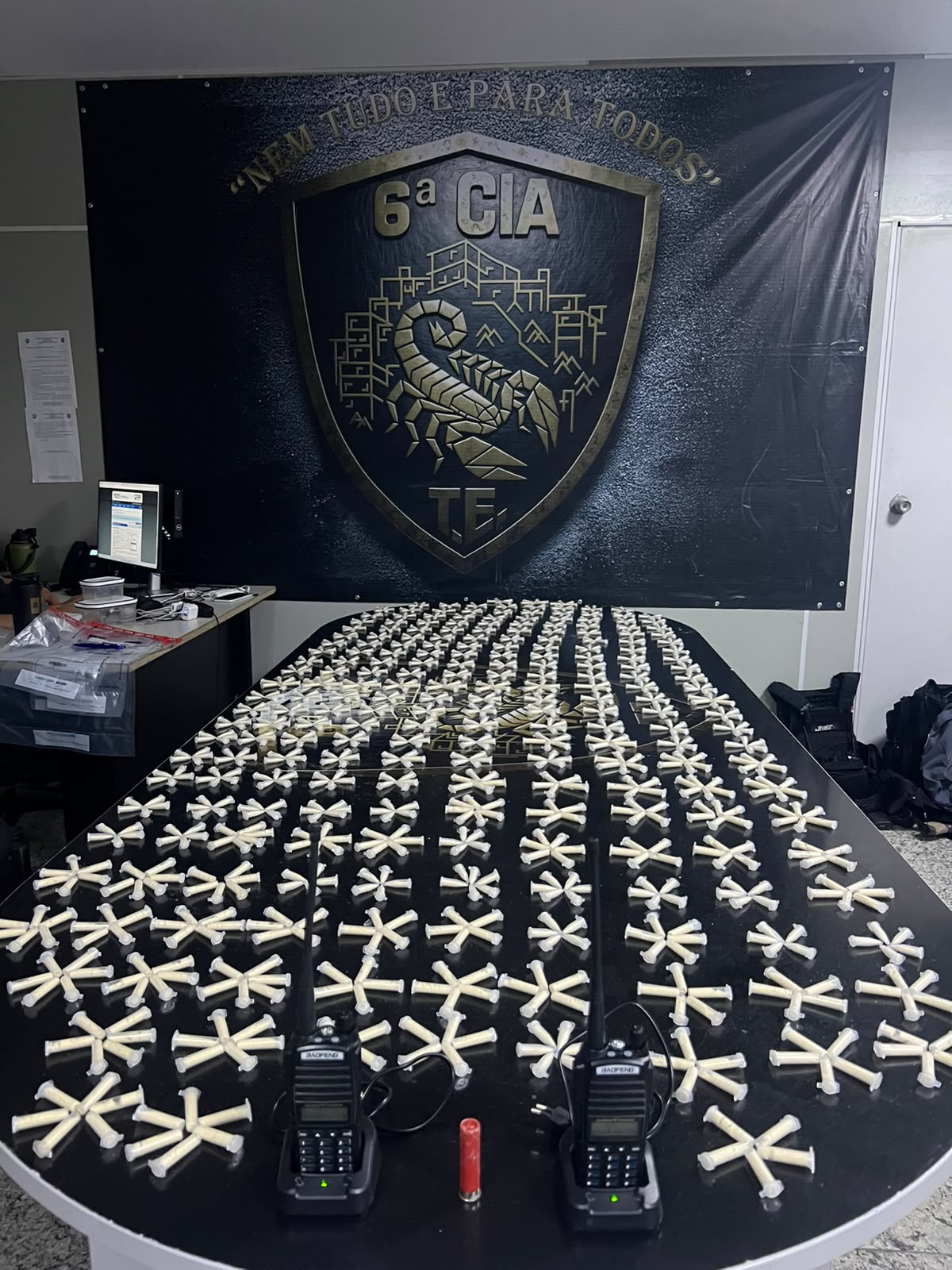 Mais de 1,6 mil pinos de cocaína durante patrulhamento no bairro São Benedito