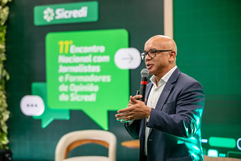 Cooperativismo de crédito cresce no ES e supera 170 mil associados